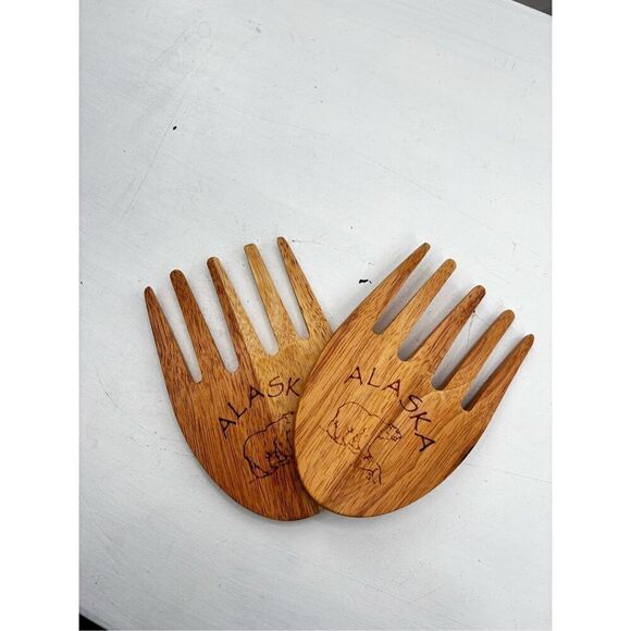 Alaska hands salad tossing forks - Picture 2 of 4